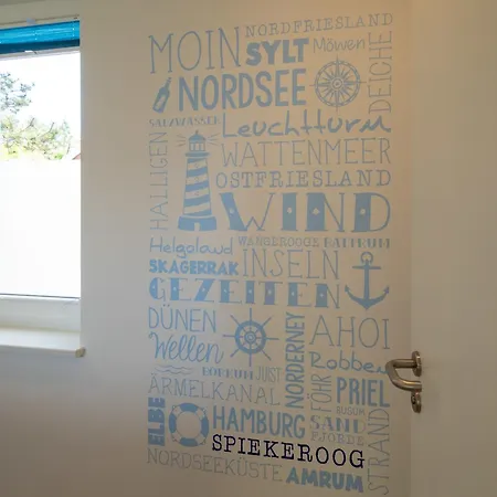 Spinnaker Apartment *