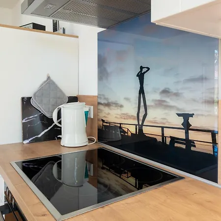 Apartment Spinnaker